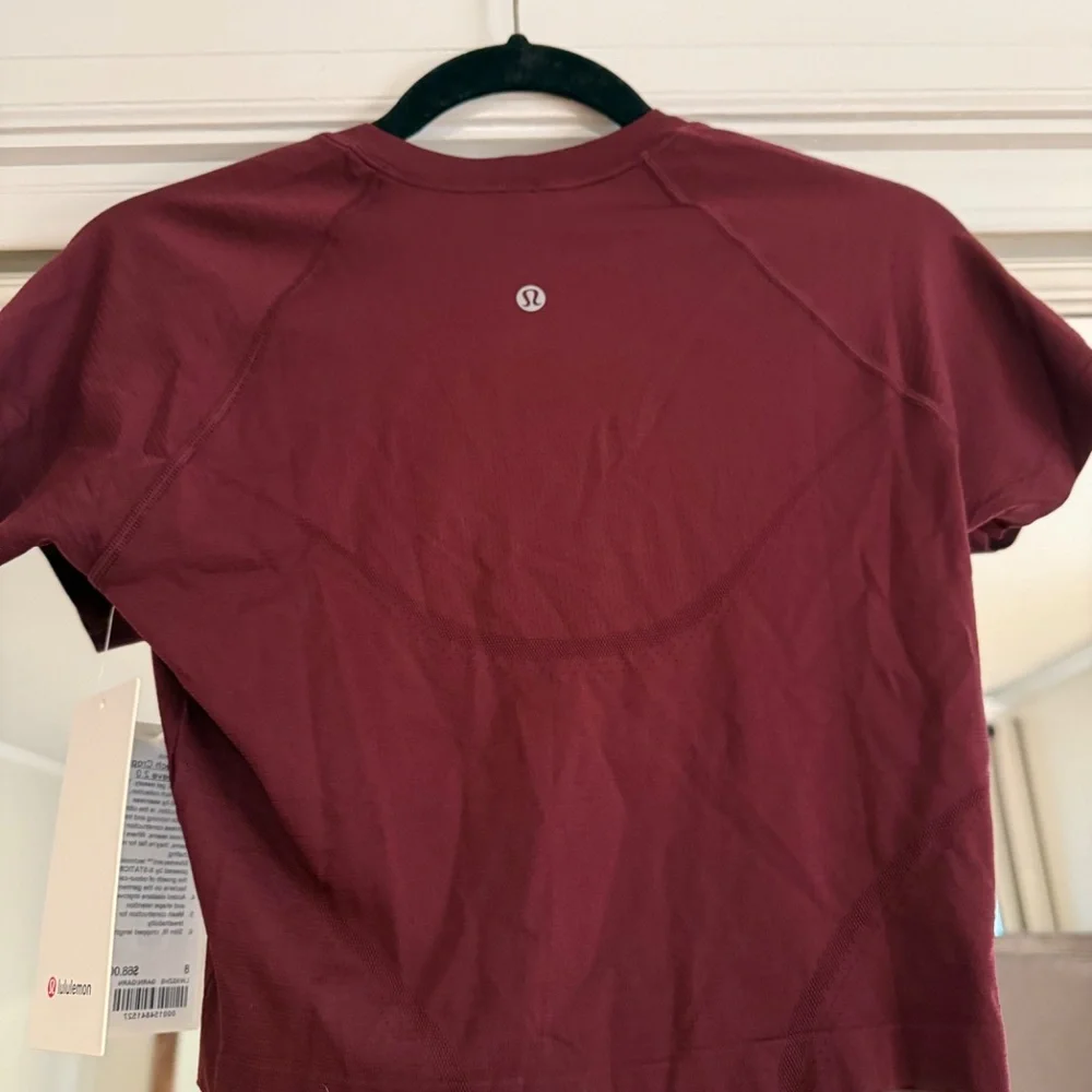 Lululemon swiftly tech cropped short sleeve 2.0 - Picture 2 of 3